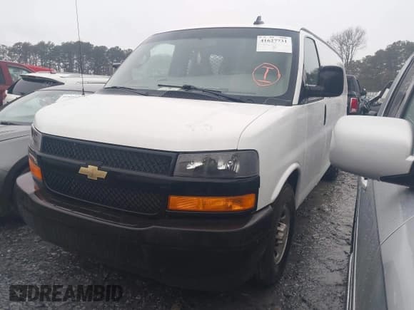 ✅ 2019 Chevrolet Express Cargo • VIN: 1GCWGAFP6K1279662 • Lot: 41627731. Listed on IAAI with 43,872 mi. Free auction sales archive from the USA and detailed vehicle history report at DreamBid. Image 2.