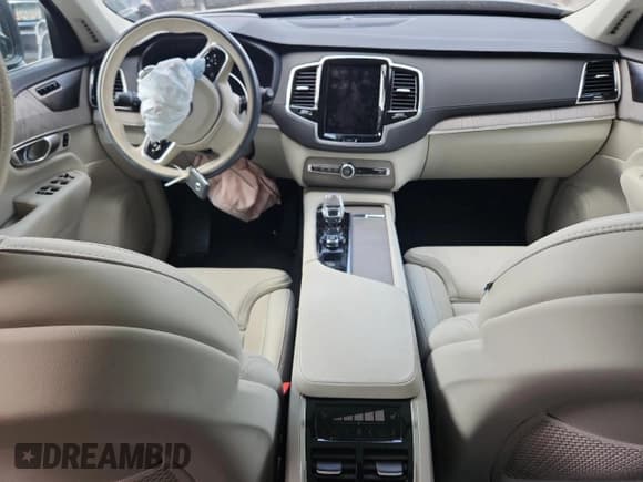 ✅ 2024 Volvo XC90 Ultimate Bright Theme • VIN: YV4062PF5R1202194 • Лот: 81600935. Опубликован ранее на Copart с пробегом Не указан. Бесплатный доступ к архиву аукционных продаж из США и подробный отчёт об истории автомобиля на DreamBid. Изображение 8.