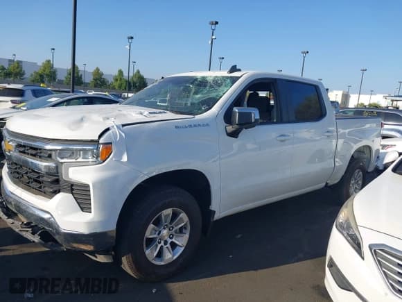 ✅ 2023 Chevrolet Silverado 1500 LT • VIN: 3GCPACE81PG282635 • Lot: 43316406. Wystawiony na IAAI z przebiegiem 61 044 mil. Bezpłatny archiwum sprzedaży aukcyjnych z USA i szczegółowy raport historii pojazdu na DreamBid. Zdjęcie 15.