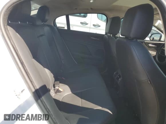 ✅ 2018 Jaguar XE 25t • VIN: SAJAS4FX5JCP19501 • Лот: 80640795. Опубликован ранее на Copart с пробегом 66 085 миль. Бесплатный доступ к архиву аукционных продаж из США и подробный отчёт об истории автомобиля на DreamBid. Изображение 10.