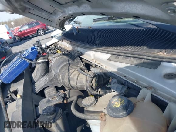 ✅ 2013 Ford Econoline Cargo Commercial • VIN: 1FTNS2EL5DDA09872 • Lot: 41949551. Wystawiony na IAAI z przebiegiem 287 596 mil. Bezpłatny archiwum sprzedaży aukcyjnych z USA i szczegółowy raport historii pojazdu na DreamBid. Zdjęcie 10.