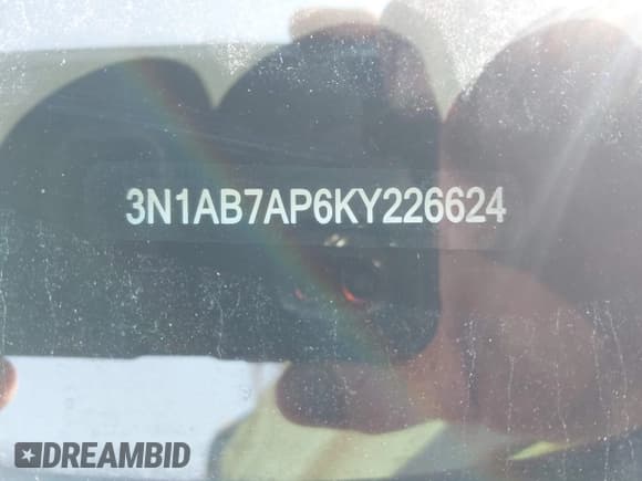 ✅ 2019 Nissan Sentra SV • VIN: 3N1AB7AP6KY226624 • Lot: 42973593. Wystawiony na IAAI z przebiegiem 35 100 mil. Bezpłatny archiwum sprzedaży aukcyjnych z USA i szczegółowy raport historii pojazdu na DreamBid. Zdjęcie 9.