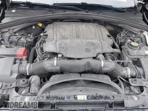 ✅ 2017 Jaguar F-Pace 35t Premium • VIN: SADCJ2BV6HA075293 • Lot: 42839085. Wystawiony na IAAI z przebiegiem 103 501 mil. Bezpłatny archiwum sprzedaży aukcyjnych z USA i szczegółowy raport historii pojazdu na DreamBid. Zdjęcie 10.