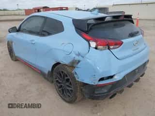 ✅ 2020 Hyundai Veloster • VIN: KMHT36AH6LU004705 • Lot: 42014151. Wystawiony na IAAI z przebiegiem 155 813 mil mil. Skorzystaj z bezpłatnego archiwum sprzedaży aukcyjnych z USA i zobacz szczegółowy raport historii pojazdu na DreamBid. Zdjęcie 3.