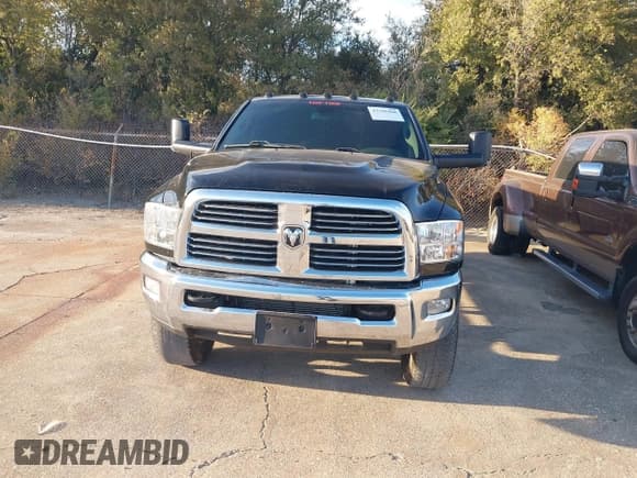 ✅ 2017 Ram 2500 Lone Star • VIN: 3C6UR5DL0HG581667 • Lot: 43709408. Wystawiony na IAAI z przebiegiem 141 647 mil. Bezpłatny archiwum sprzedaży aukcyjnych z USA i szczegółowy raport historii pojazdu na DreamBid. Zdjęcie 12.