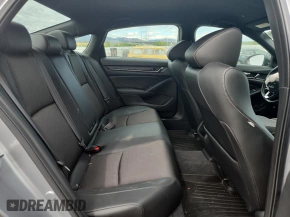 ✅ 2022 Honda Accord Sport • VIN: 1HGCV1F33NA110324 • Лот: 81690315. Опубликован ранее на Copart с пробегом 33 257 миль. Бесплатный доступ к архиву аукционных продаж из США и подробный отчёт об истории автомобиля на DreamBid. Изображение 10.