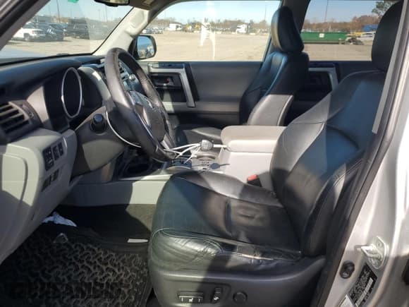 ✅ 2012 Toyota 4Runner SR5 • VIN: JTEBU5JR0C5079051 • Lot: 90313295. Listed on Copart with 168,142 mi. Free auction sales archive from the USA and detailed vehicle history report at DreamBid. Image 7.