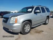 ✅ 2011 GMC Yukon SLE • VIN: 1GKS1AE06BR242413 • Lot: 43627026. Wystawiony na IAAI z przebiegiem 128 115 mil. Bezpłatny archiwum sprzedaży aukcyjnych z USA i szczegółowy raport historii pojazdu na DreamBid. Zdjęcie 18.