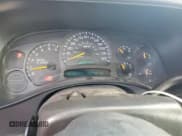 ✅ 2005 Chevrolet Silverado 1500 Z71 • VIN: 2GCEK13T051216843 • Лот: 78387874. Опубликован ранее на Copart с пробегом 357 798 миль. Бесплатный доступ к архиву аукционных продаж из США и подробный отчёт об истории автомобиля на DreamBid. Изображение 9.