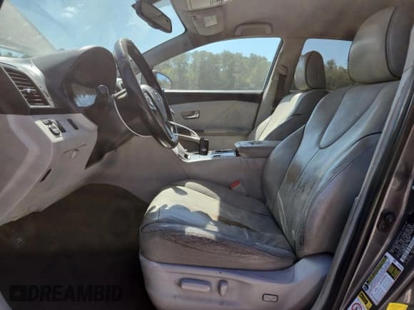 ✅ 2014 Toyota Venza LE • VIN: 4T3ZA3BB9EU081765 • Lot: 84600755. Listed on Copart with 197,441 mi. Free auction sales archive from the USA and detailed vehicle history report at DreamBid. Image 7.