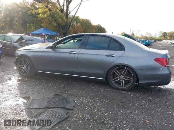 ✅ 2018 Mercedes-Benz E 43 AMG • VIN: WDDZF6EB7JA470577 • Lot: 43543935. Listed on IAAI with 74,626 mi. Free auction sales archive from the USA and detailed vehicle history report at DreamBid. Image 15.