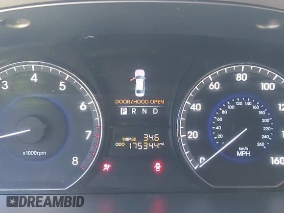 ✅ 2013 Hyundai Equus Signature • VIN: KMHGH4JHXDU070215 • Lot: 43523505. Listed on IAAI with 175,344 mi. Free auction sales archive from the USA and detailed vehicle history report at DreamBid. Image 15.