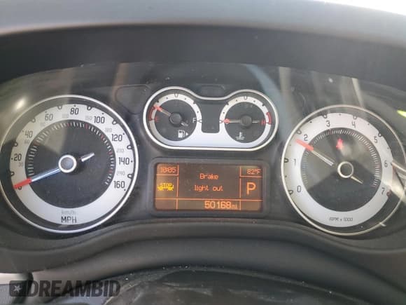 ✅ 2015 FIAT 500L Pop • VIN: ZFBCFAAH0FZ035988 • Lot: 72467544. Listed on Copart with 50,168 mi. Free auction sales archive from the USA and detailed vehicle history report at DreamBid. Image 9.