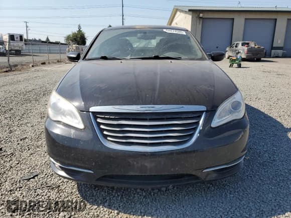 ✅ 2012 Chrysler 200 Touring • VIN: 1C3CCBBB9CN148979 • Lot: 64874595. Wystawiony na Copart z przebiegiem 112 893 mil. Bezpłatny archiwum sprzedaży aukcyjnych z USA i szczegółowy raport historii pojazdu na DreamBid. Zdjęcie 5.