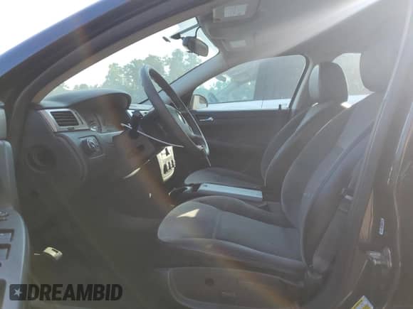 2015 Chevrolet Impala Police Police z VIN 2G1WD5E36F1157424, wystawiony jako Copart lot #62017755 z przebiegiem 185 746 mil mil oraz Szkoda całkowita • Salvage title. Historia ofert i sprzedaży dostępna na DreamBid. Obrazek 7.