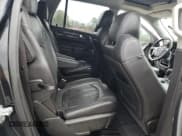 ✅ 2015 Buick Enclave Leather • VIN: 5GAKRBKD7FJ307096 • Lot: 82682065. Wystawiony na Copart z przebiegiem 420 360 mil. Bezpłatny archiwum sprzedaży aukcyjnych z USA i szczegółowy raport historii pojazdu na DreamBid. Zdjęcie 11.