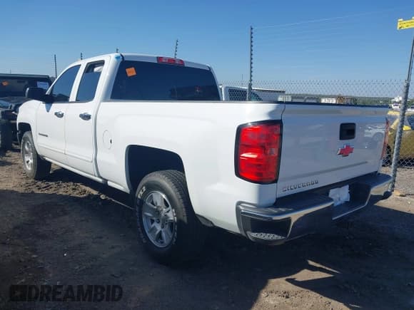 ✅ 2019 Chevrolet Silverado 1500 LT • VIN: 2GCRCPEC8K1128679 • Lot: 43476206. Wystawiony na IAAI z przebiegiem 120 021 mil. Bezpłatny archiwum sprzedaży aukcyjnych z USA i szczegółowy raport historii pojazdu na DreamBid. Zdjęcie 3.