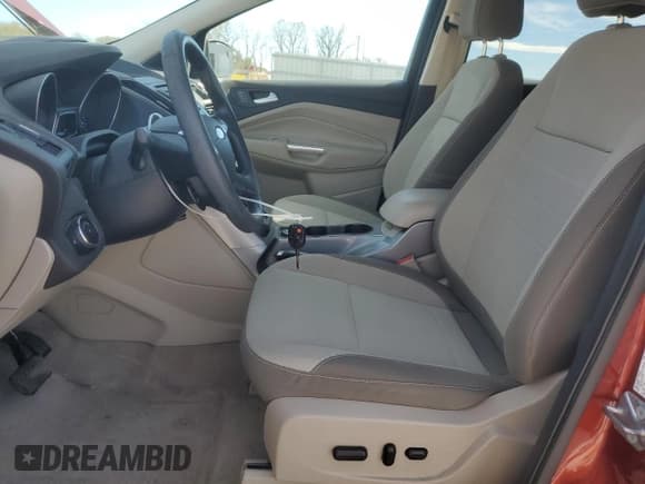 ✅ 2014 Ford Escape SE • VIN: 1FMCU9GX7EUE34775 • Лот: 86503975. Опубликован ранее на Copart с пробегом 66 767 миль. Бесплатный доступ к архиву аукционных продаж из США и подробный отчёт об истории автомобиля на DreamBid. Изображение 7.