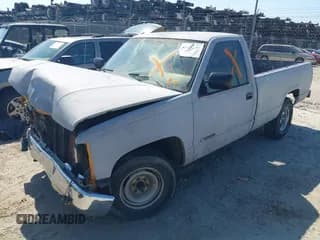✅ 1988 Chevrolet Silverado 2500 • VIN: 1GCFC24H4JZ186099 • Lot: 42067699. Wystawiony na IAAI z przebiegiem 174 023 mil. Bezpłatny archiwum sprzedaży aukcyjnych z USA i szczegółowy raport historii pojazdu na DreamBid. Zdjęcie 2.