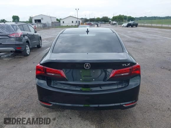 ✅ 2017 Acura TLX V6 w/Technology Pkg • VIN: 19UUB2F58HA002550 • Lot: 42763845. Wystawiony na IAAI z przebiegiem 192 174 mil. Bezpłatny archiwum sprzedaży aukcyjnych z USA i szczegółowy raport historii pojazdu na DreamBid. Zdjęcie 16.