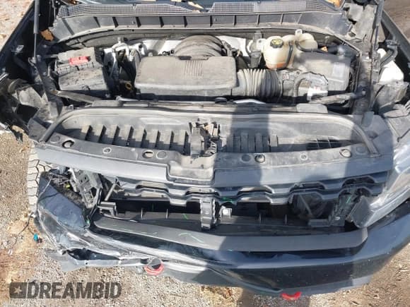 ✅ 2019 Chevrolet Silverado 1500 Custom Trail Boss • VIN: 1GCRYCEF6KZ232289 • Lot: 43759287. Wystawiony na IAAI z przebiegiem 153 492 mil. Bezpłatny archiwum sprzedaży aukcyjnych z USA i szczegółowy raport historii pojazdu na DreamBid. Zdjęcie 10.