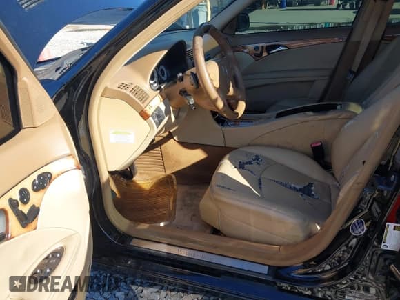 ✅ 2009 Mercedes-Benz E 350 Sport • VIN: WDBUF56X79B429511 • Lot: 43665603. Wystawiony na IAAI z przebiegiem 325 555 mil. Bezpłatny archiwum sprzedaży aukcyjnych z USA i szczegółowy raport historii pojazdu na DreamBid. Zdjęcie 5.