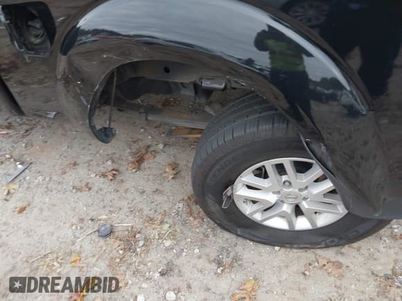 ✅ 2018 Nissan Frontier SV • VIN: 1N6DD0FR1JN718086 • Lot: 43400695. Listed on IAAI with 127,928 mi. Free auction sales archive from the USA and detailed vehicle history report at DreamBid. Image 6.