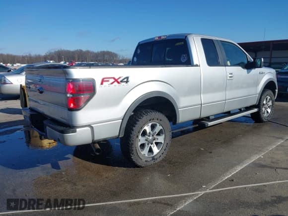 ✅ 2013 Ford F-150 XL • VIN: 1FTFX1EF7DFB94554 • Lot: 41198999. Wystawiony na IAAI z przebiegiem 183 090 mil. Bezpłatny archiwum sprzedaży aukcyjnych z USA i szczegółowy raport historii pojazdu na DreamBid. Zdjęcie 4.