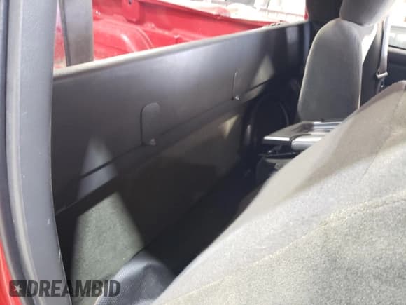 ✅ 2005 Chevrolet Silverado 2500HD Work Truck • VIN: 1GCHK24U85E248335 • Lot: 67031655. Wystawiony na Copart z przebiegiem 214 759 mil. Bezpłatny archiwum sprzedaży aukcyjnych z USA i szczegółowy raport historii pojazdu na DreamBid. Zdjęcie 10.