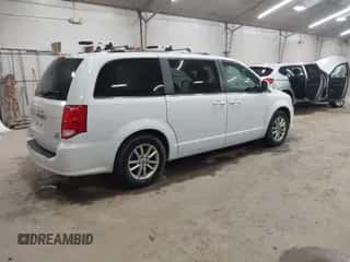 2018 Dodge Grand Caravan SXT z VIN 2C4RDGCG4JR360232, wystawiony jako IAAI lot #43509415 z przebiegiem 159 000 mil mil oraz . Historia ofert i sprzedaży dostępna na DreamBid. Obrazek 4.