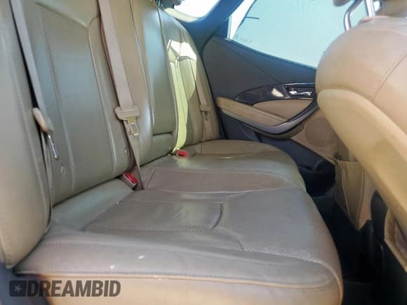 ✅ 2012 Hyundai Azera • VIN: KMHFH4JG8CA180568 • Лот: 71620145. Опубликован ранее на Copart с пробегом 192 343 миль. Бесплатный доступ к архиву аукционных продаж из США и подробный отчёт об истории автомобиля на DreamBid. Изображение 10.