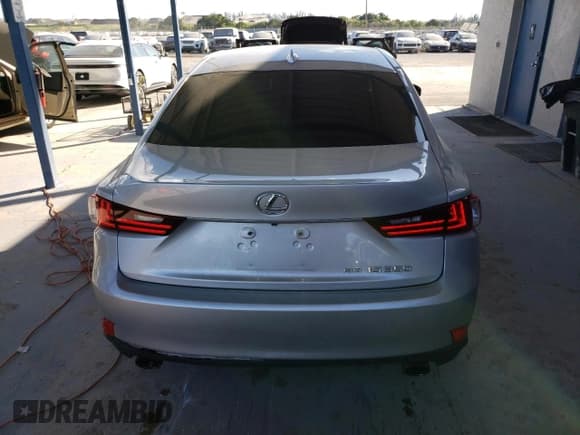 ✅ 2014 Lexus IS 350 • VIN: JTHCE1D27E5002028 • Lot: 92853695. Listed on Copart with 148,673 mi. Free auction sales archive from the USA and detailed vehicle history report at DreamBid. Image 6.