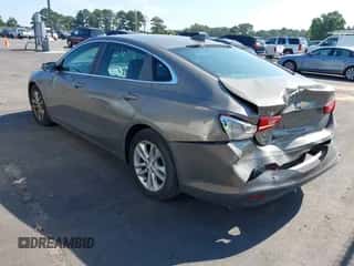 2017 Chevrolet Malibu LT z VIN 1G1ZE5ST0HF150785, wystawiony jako IAAI lot #43183540 z przebiegiem 145 316 mil mil oraz . Historia ofert i sprzedaży dostępna na DreamBid. Obrazek 3.