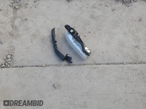 ✅ 2021 Ford Explorer ST • VIN: 1FM5K8GC4MGA06181 • Lot: 89722495. Wystawiony na Copart z przebiegiem 47 457 mil. Bezpłatny archiwum sprzedaży aukcyjnych z USA i szczegółowy raport historii pojazdu na DreamBid. Zdjęcie 13.