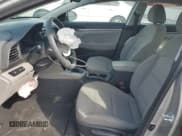 ✅ 2020 Hyundai Elantra SE • VIN: 5NPD74LF9LH608272 • Лот: 70385225. Опубликован ранее на Copart с пробегом 83 555 миль. Бесплатный доступ к архиву аукционных продаж из США и подробный отчёт об истории автомобиля на DreamBid. Изображение 7.