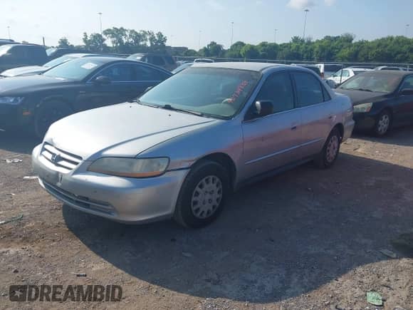 2001 Honda Accord VP with VIN 1HGCF86611A043118, listed as a IAAI auction lot 42734333 with 210,112 mi miles and . Bid and sale history available at DreamBid. Image 2.