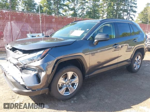 ✅ 2025 Toyota RAV4 Hybrid LE • VIN: JTMLWRFV9SD297395 • Lot: 43313163. Wystawiony na IAAI z przebiegiem 9 555 mil. Bezpłatny archiwum sprzedaży aukcyjnych z USA i szczegółowy raport historii pojazdu na DreamBid. Zdjęcie 2.