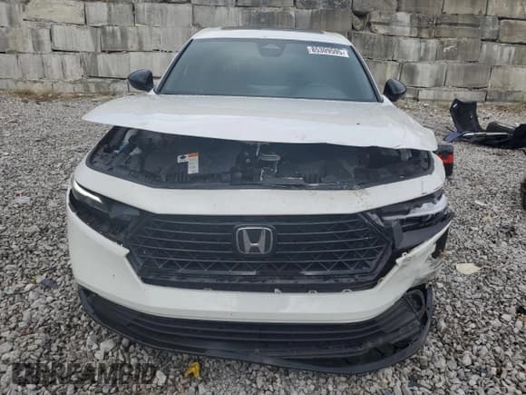 ✅ 2025 Honda Accord Sport-L • VIN: 1HGCY2F71SA016860 • Lot: 85309595. Listed on Copart with 60,195 mi. Free auction sales archive from the USA and detailed vehicle history report at DreamBid. Image 5.