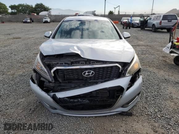 2017 Hyundai Sonata SE with VIN KMHE24L3XHA065145, listed as a Copart auction lot 81116165 with 150,916 mi miles and Clean title. Bid and sale history available at DreamBid. Image 5.