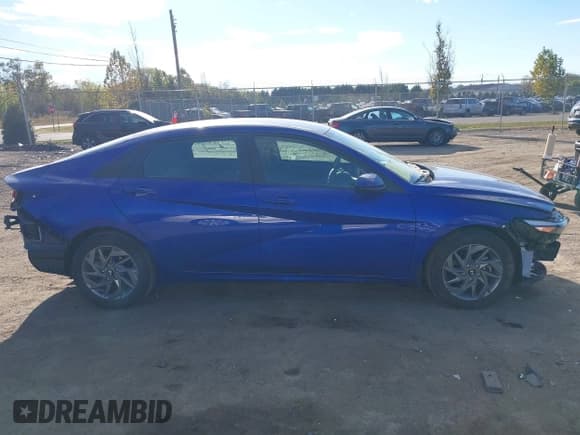 ✅ 2024 Hyundai Elantra SEL • VIN: KMHLM4DG2RU680274 • Lot: 43436817. Listed on IAAI with 49,516 mi. Free auction sales archive from the USA and detailed vehicle history report at DreamBid. Image 14.