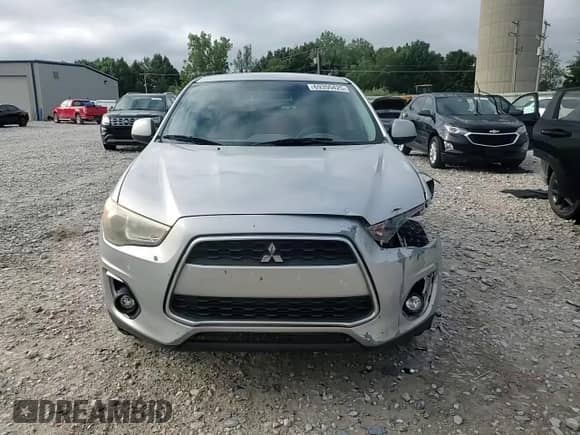 2013 Mitsubishi Outlander ES z VIN 4A4AP3AU7DE003014, wystawiony jako Copart lot #69355425 z przebiegiem 168 413 mil mil oraz Czysty tytuł • Clean title. Historia ofert i sprzedaży dostępna na DreamBid. Obrazek 14.