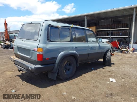 ✅ 1996 Toyota Land Cruiser • VIN: JT3HJ85J3T0149818 • Лот: 42715318. Опубликован ранее на IAAI с пробегом 260 216 миль. Бесплатный доступ к архиву аукционных продаж из США и подробный отчёт об истории автомобиля на DreamBid. Изображение 4.