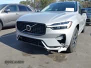 ✅ 2025 Volvo XC60 Core • VIN: YV4M12RJ4S1186223 • Lot: 43798163. Listed on IAAI with 13,548 mi. Free auction sales archive from the USA and detailed vehicle history report at DreamBid. Image 6.
