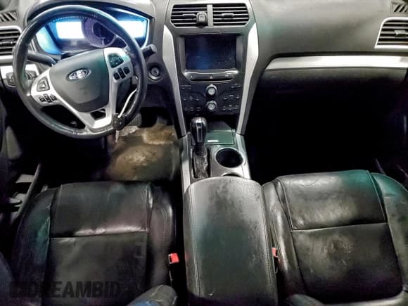 ✅ 2011 Ford Explorer XLT • VIN: 1FMHK8D80BGA62211 • Lot: 95034685. Wystawiony na Copart z przebiegiem 193 241 mil. Bezpłatny archiwum sprzedaży aukcyjnych z USA i szczegółowy raport historii pojazdu na DreamBid. Zdjęcie 8.