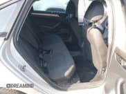 ✅ 2012 Volkswagen Passat S • VIN: 1VWAP7A3XCC020614 • Lot: 42556963. Wystawiony na IAAI z przebiegiem 178 714 mil. Bezpłatny archiwum sprzedaży aukcyjnych z USA i szczegółowy raport historii pojazdu na DreamBid. Zdjęcie 8.