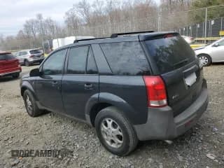 ✅ 2002 Saturn VUE • VIN: 5GZCZ63B32S831159 • Lot: 49900405. Wystawiony na Copart z przebiegiem 254 886 mil. Bezpłatny archiwum sprzedaży aukcyjnych z USA i szczegółowy raport historii pojazdu na DreamBid. Zdjęcie 2.