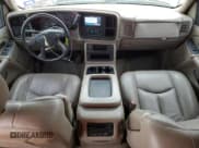 ✅ 2004 Chevrolet Silverado 1500 LS • VIN: 2GCEK13T641310854 • Lot: 46530085. Wystawiony na Copart z przebiegiem 140 532 mil. Bezpłatny archiwum sprzedaży aukcyjnych z USA i szczegółowy raport historii pojazdu na DreamBid. Zdjęcie 8.