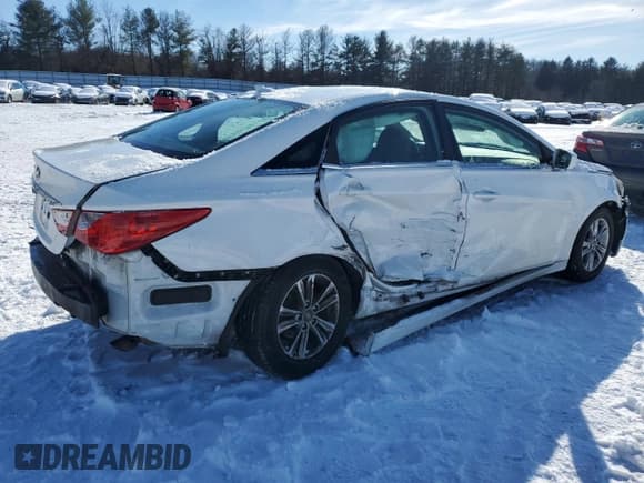 ✅ 2013 Hyundai Sonata GLS • VIN: 5NPEB4AC1DH681486 • Lot: 38931404. Listed on Copart with 86,767 mi. Free auction sales archive from the USA and detailed vehicle history report at DreamBid. Image 3.