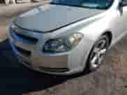 2012 Chevrolet Malibu 1LT z VIN 1G1ZC5E05CF198850, wystawiony jako IAAI lot #43468631 z przebiegiem 47 813 mil mil oraz . Historia ofert i sprzedaży dostępna na DreamBid. Obrazek 6.