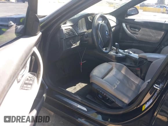 ✅ 2012 BMW 3 Series 335i • VIN: WBA3A9G5XCNP35508 • Лот: 42331397. Опубликован ранее на IAAI с пробегом 125 568 миль. Бесплатный доступ к архиву аукционных продаж из США и подробный отчёт об истории автомобиля на DreamBid. Изображение 5.